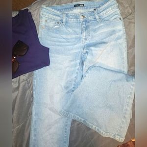 Fashion Nova Bell Bottom Jeans - size 5